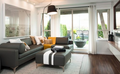 Interieur met kleuraccenten
