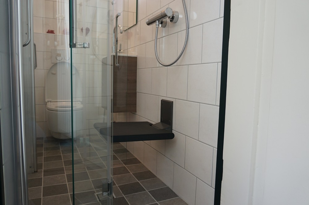 Compacte badkamer van mevrouw Sep Compacte badkamer van mevrouw Sep