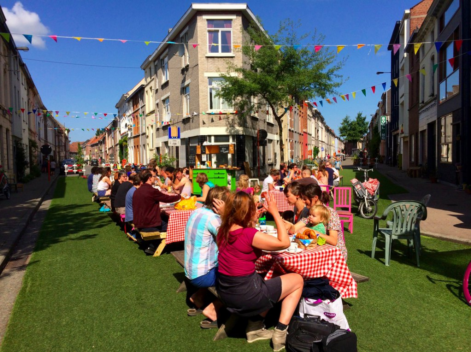 Samen eten in de leefstraat Samen eten in de leefstraat