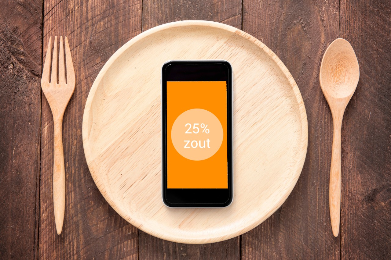 Smartphone geeft een melding over de maaltijd