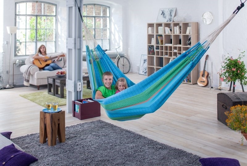 hippie-huis-hangmat-overdwars hippie-huis-hangmat-overdwars