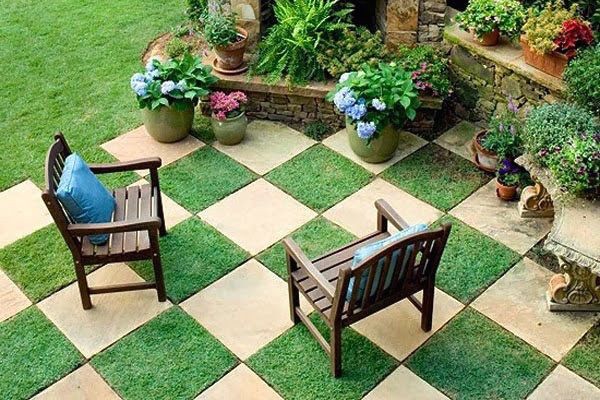 Zorg ervoor dat water ook in de tuin goed kan weglopen. Zorg ervoor dat water ook in de tuin goed kan weglopen.