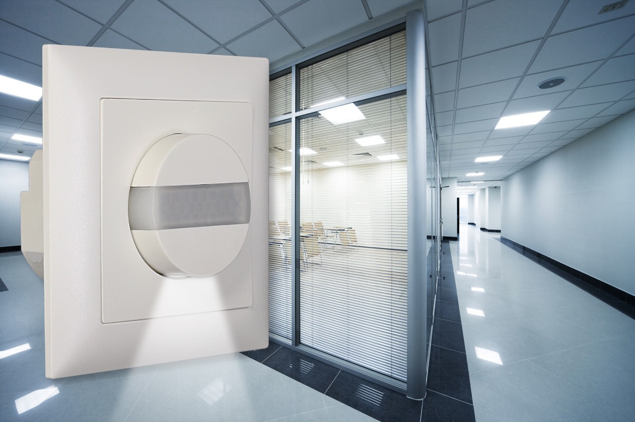 B.E.G. LUXOMAT® Indoor 140-L oriëntatieverlichting en gangverlichting ineen