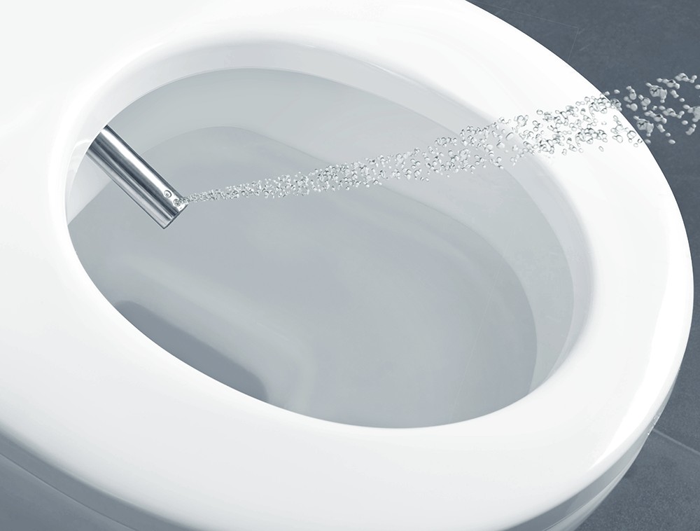 Villeroy & Boch ViClean-toilet met verwarmde douchestraal Villeroy & Boch ViClean-toilet met verwarmde douchestraal