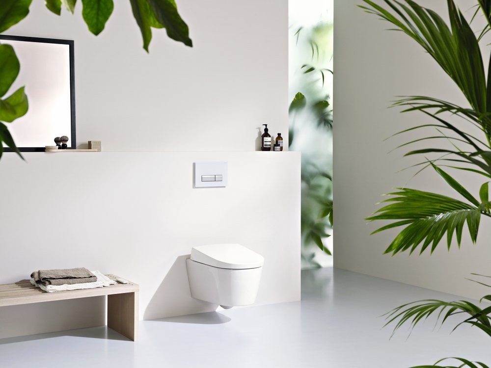 Douchetoilet in aangepaste badkamer ouderen Douchetoilet in aangepaste badkamer ouderen