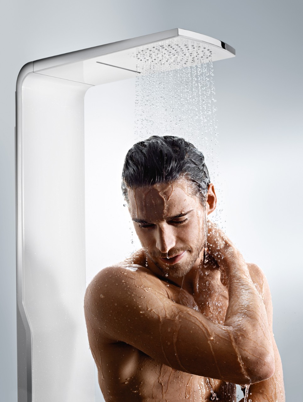 Doucheplezier op iedere hoogte Hansgrohe Raindance lift douchepaneel Kleine Badkamer Lucht ~ Doucheplezier op iedere hoogte Hansgrohe Raindance lift douchepaneel